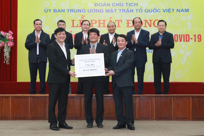thaco trao 10 ty dong ho tro quy phong chong dich covid-19 hinh 1