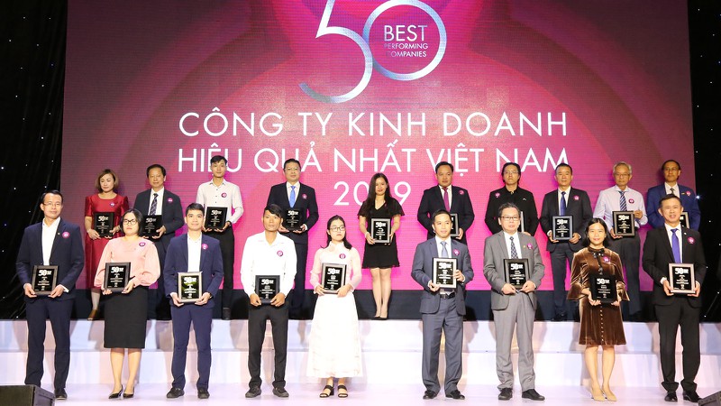 hdbank vao top nhung cong ty kinh doanh hieu qua nhat viet nam hinh 1