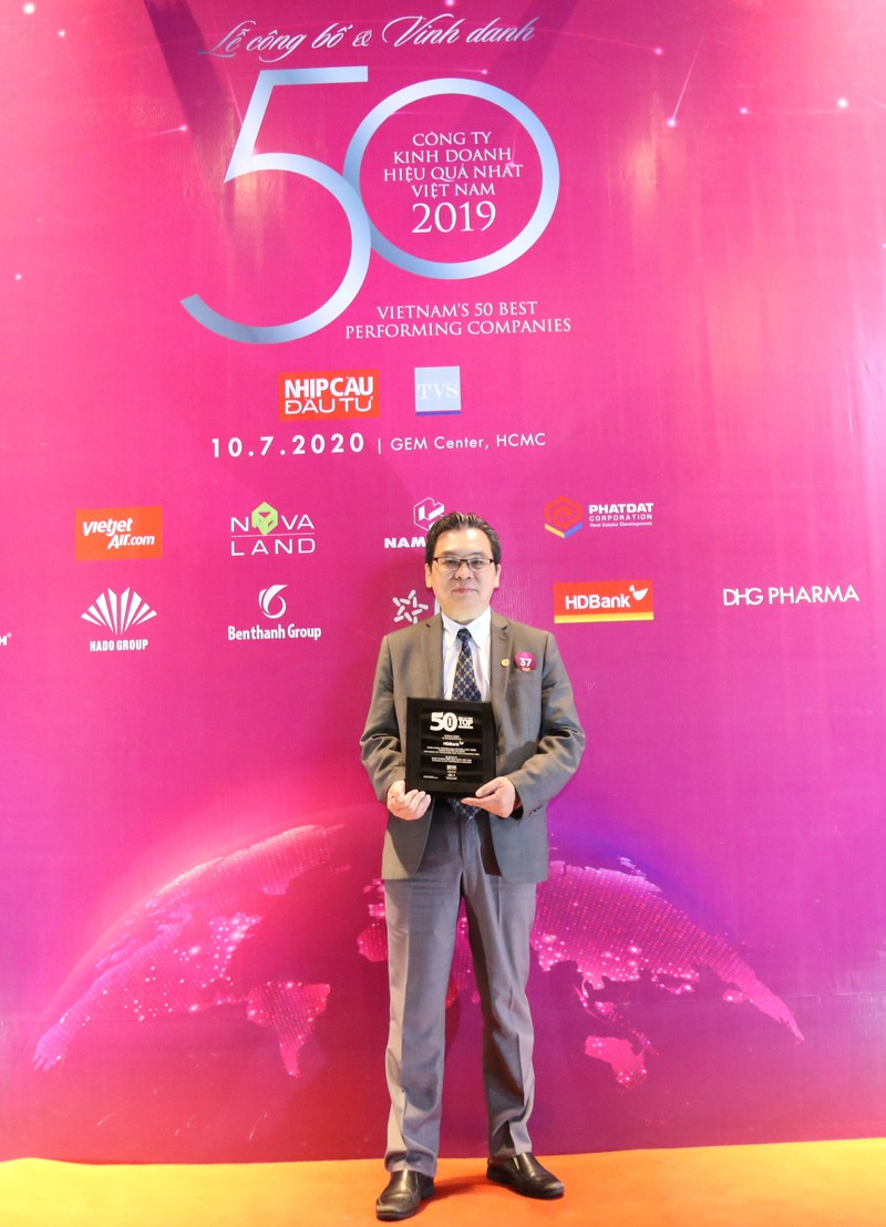 hdbank vao top nhung cong ty kinh doanh hieu qua nhat viet nam hinh 2