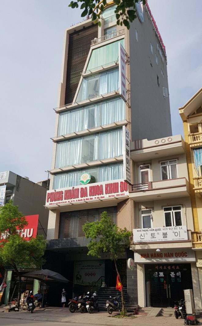 tong tien 210 trieu dong, pho ban bao suc khoe va doi song bi bat hinh 2
