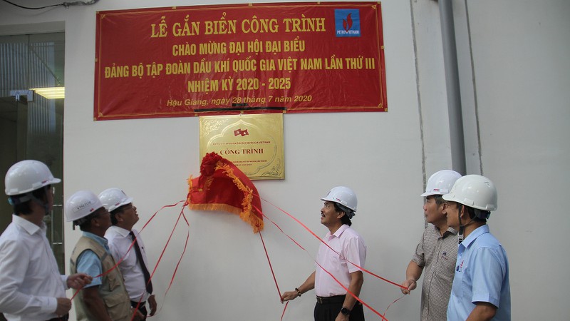 no luc vuot khung hoang "kep" dua cac du an ve dich dung tien do hinh 2