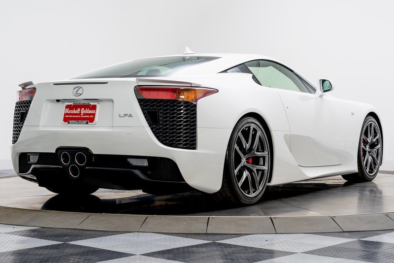 lexus lfa ma paris hilton tung so huu dang ban voi gia 500.000 usd hinh 4
