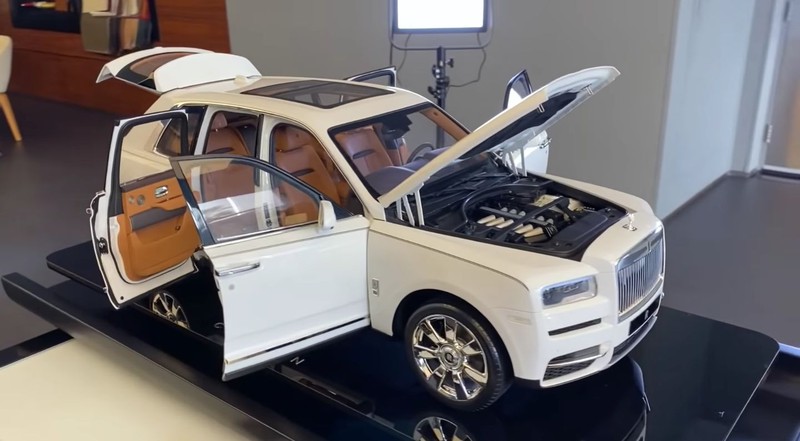 can canh ban sao rolls-royce cullinan co gia bang mot chiec bmw x3 hinh 2