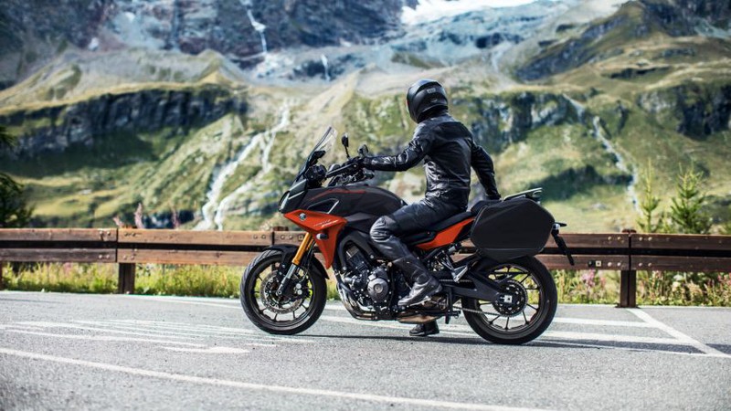 yamaha tracer 900 gt them mau sac, gia khong doi hinh 4