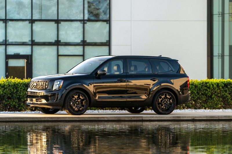 kia telluride 2021 huyen bi hon khi trang bi goi nightfall edition hinh 3