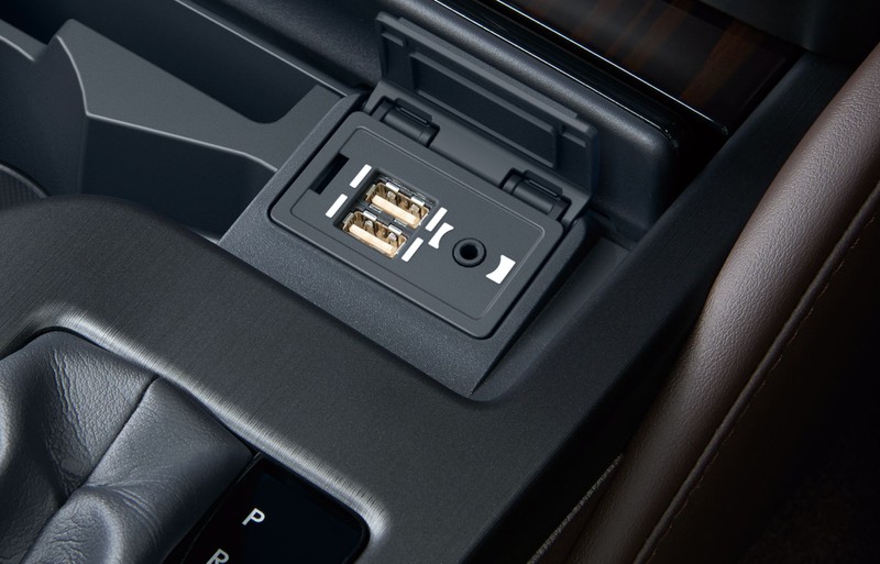 lexus es 300h 2021 tiet kiem nhien lieu hon voi pin lithi-ion hinh 7