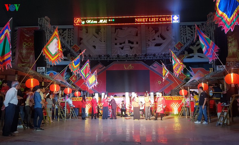 truc tiep: cung vov don giao thua va nam moi canh ty 2020 hinh 113