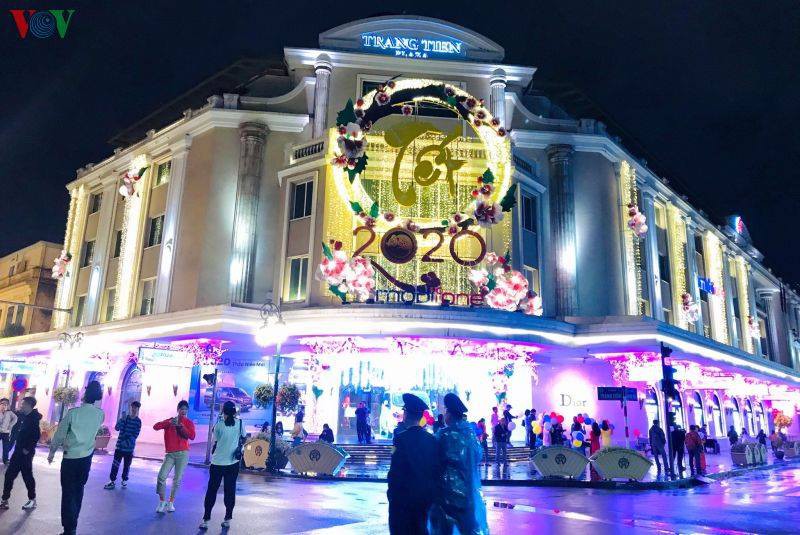 truc tiep: cung vov don giao thua va nam moi canh ty 2020 hinh 88