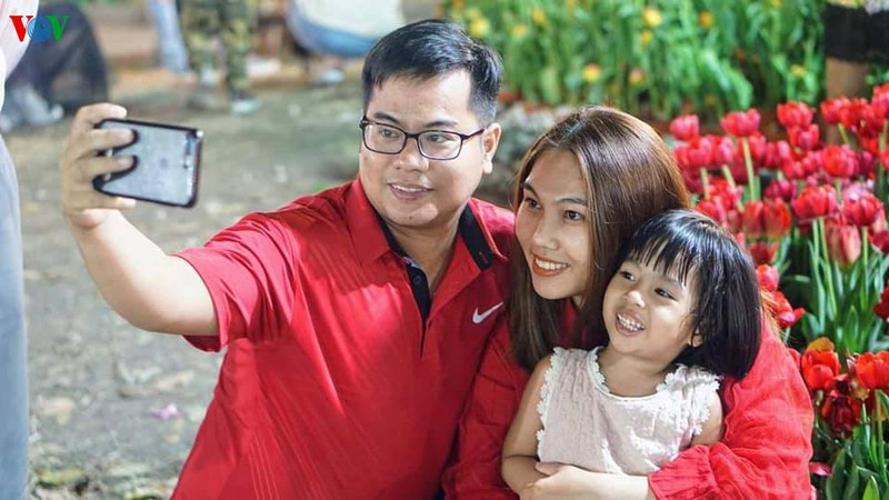 truc tiep: cung vov don giao thua va nam moi canh ty 2020 hinh 44