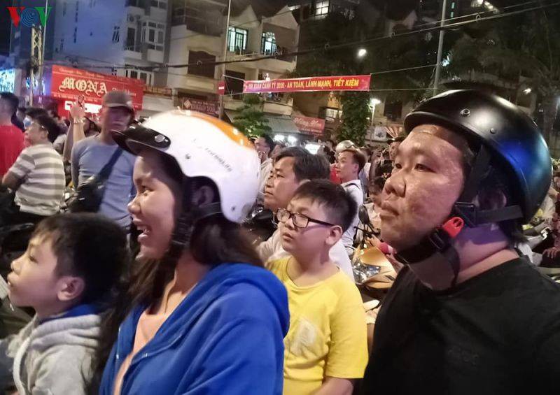 truc tiep: cung vov don giao thua va nam moi canh ty 2020 hinh 6