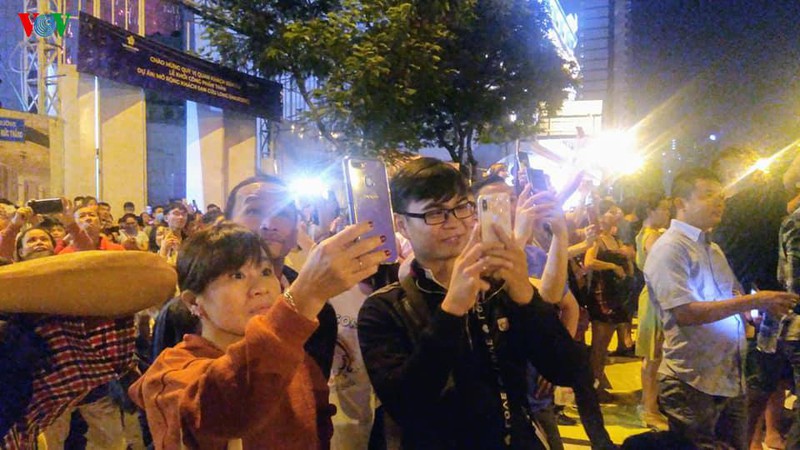 truc tiep: cung vov don giao thua va nam moi canh ty 2020 hinh 15