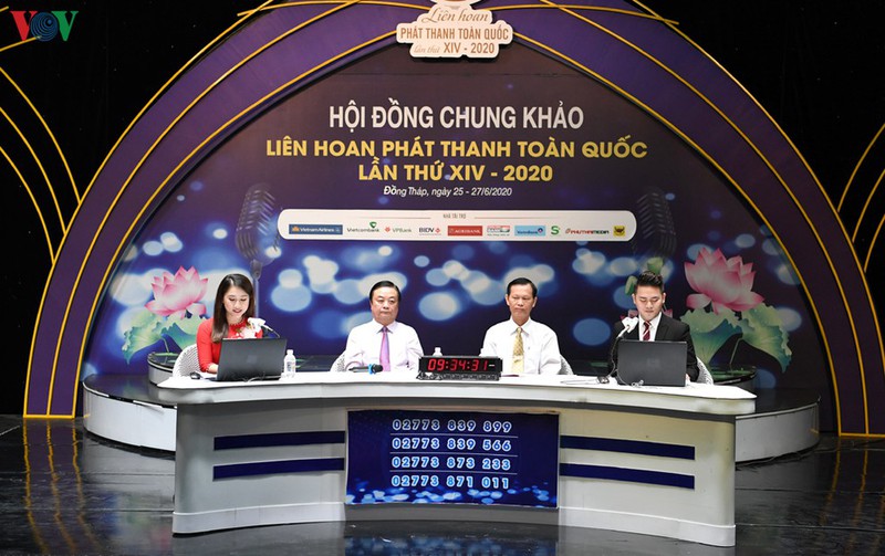 ky lhpt toan quoc nhieu cam xuc: doi moi da dang va tham dam tinh nguoi hinh 3