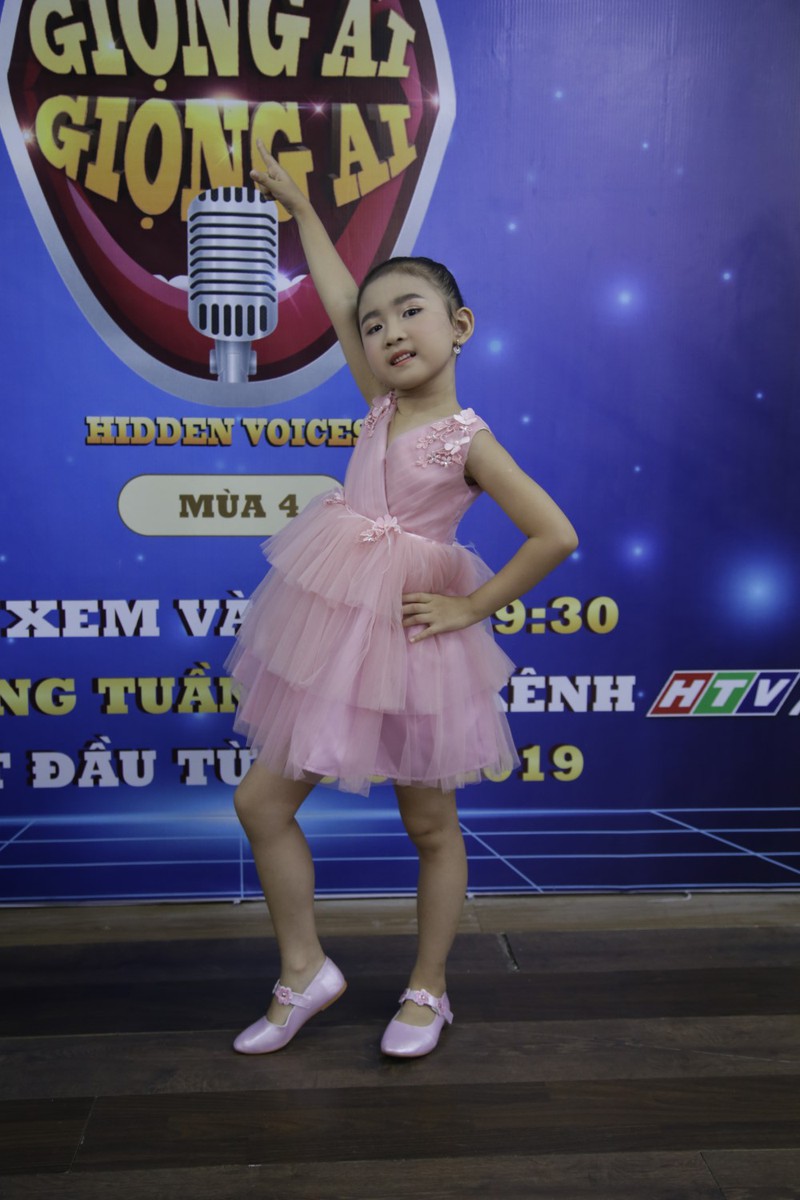 giong ai giong ai: tran thanh me man "co ba sai gon" phien ban nhi hinh 4