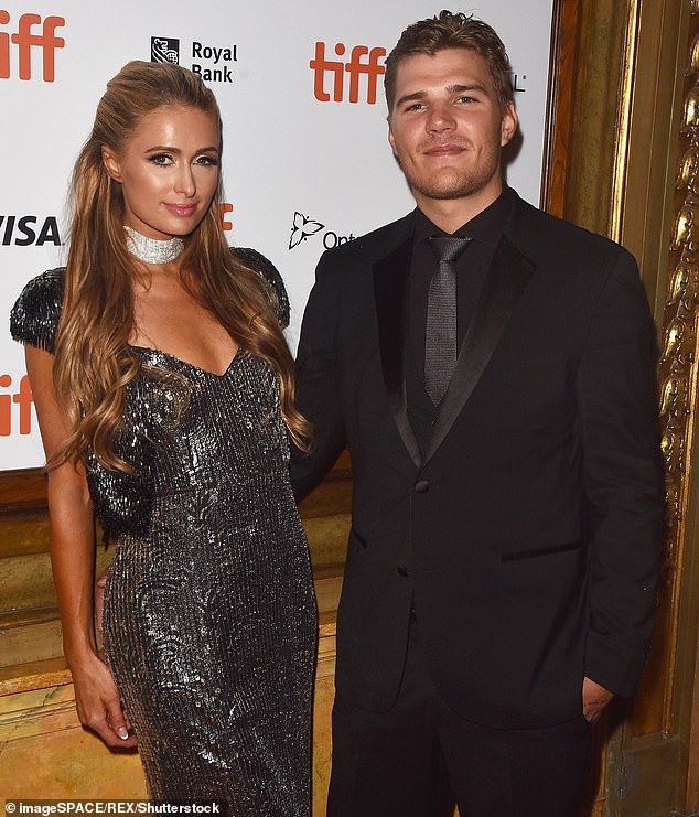 paris hilton: "huy hon voi chris zylka la quyet dinh dung dan" hinh 5