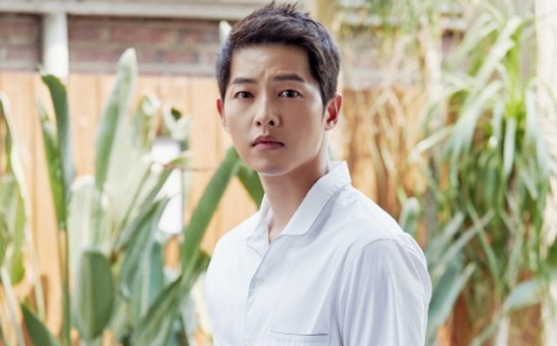 song joong ki duoc moi dong vai nhac si trong thoi gian tu cach ly tai nha hinh 1