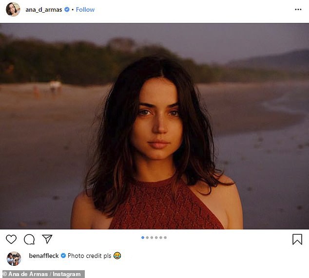 ben affleck ven khau trang de hut thuoc khi di choi cung tinh tre hinh 7
