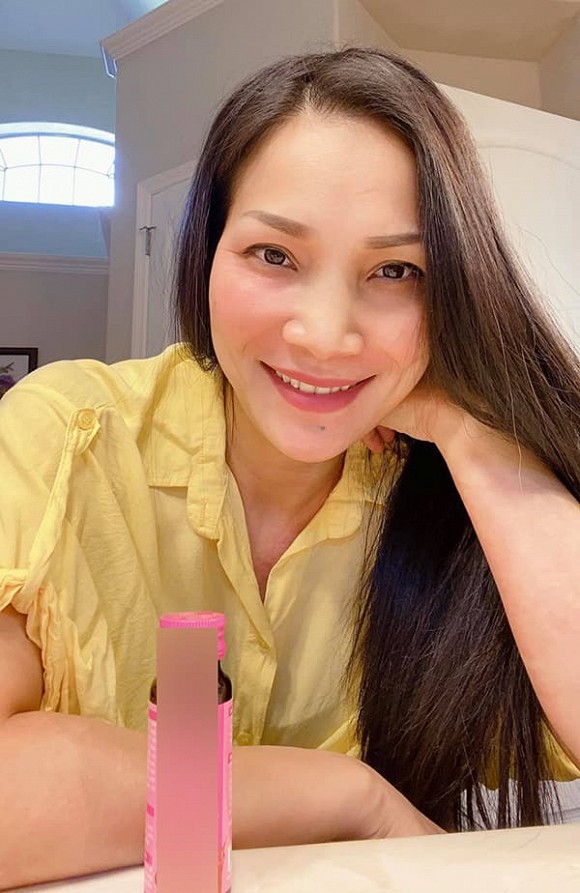 chuyen showbiz: ha ho khoe duong cong "hut mat" voi ao tam nong bong hinh 5