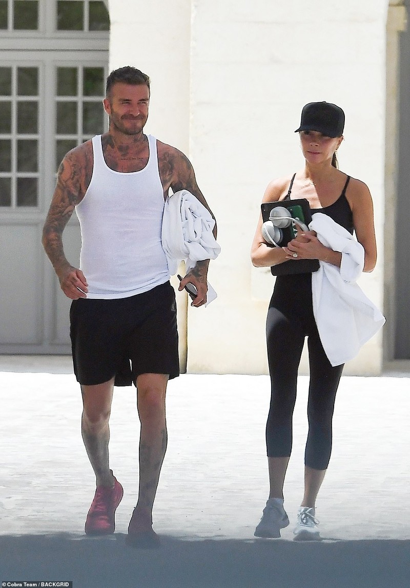 gia dinh david beckham vui ve di du lich cung con dau tuong lai o italy hinh 7