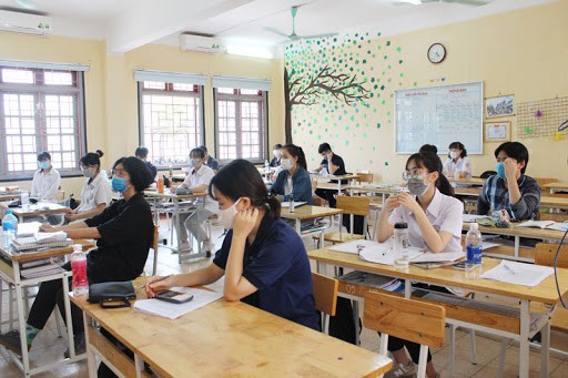 "van thi tot nghiep thpt nhung can co che rieng cho vung dich" hinh 2