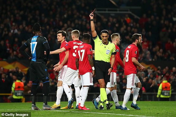 truc tiep mu vs club brugge luot ve vong 1/16 europa league 2019/2020 hinh 2