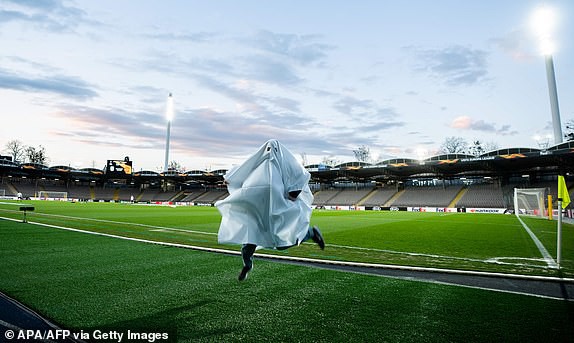 truc tiep lask vs mu luot di vong 1/8 europa league 2019/2020 hinh 9