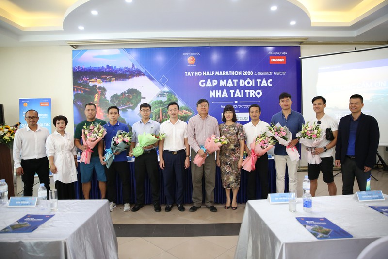 giai tay ho half marathon 2020: cho dan sao sea games toa sang hinh 3
