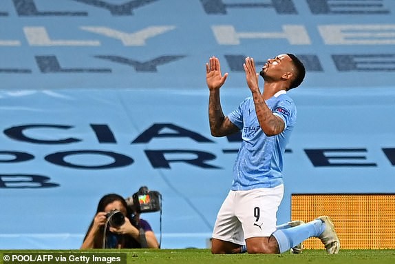 tuong thuat man city vs real madrid luot ve vong 1/8 champions league 2019/2020 hinh 14