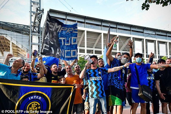 xem truc tiep sevilla vs inter milan chung ket europa league 2019/2020 hinh 14