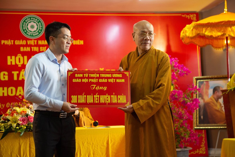giao hoi phat giao viet nam trao qua tu thien toi dong bao tinh dien bien hinh 8