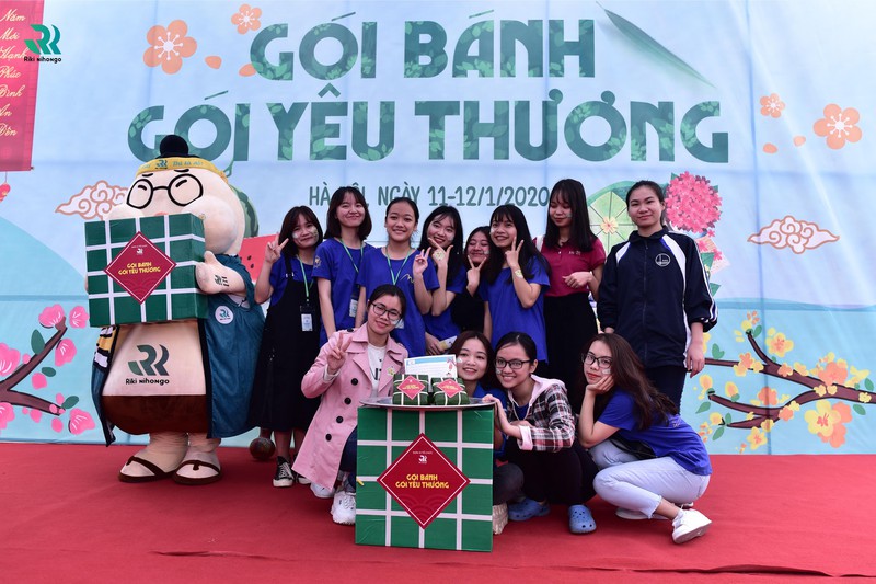 riki nihongo tang qua tet tai lang tre em birla hinh 1