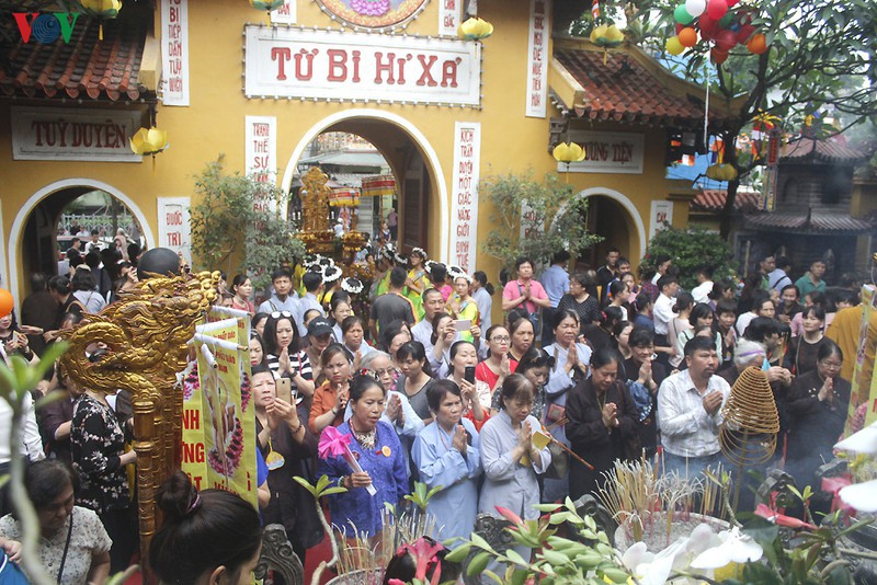 nhung dieu can luu y khi di le chua hinh 1