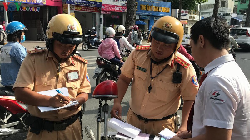 hon 4 trieu truong hop vi pham trat tu an toan giao thong bi xu phat hinh 1