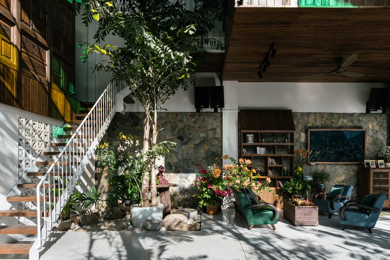 nha co phong ngu hinh to chim, tuong la ma hoa quen hinh 5