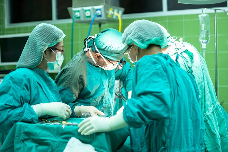 nganh y va nhung gian truan chua noi phia sau mot cong viec vinh quang hinh 1