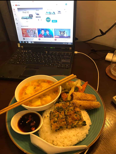 toi nay, 6 du khach nuoc ngoai tren chuyen bay vn0054 ve nuoc hinh 2