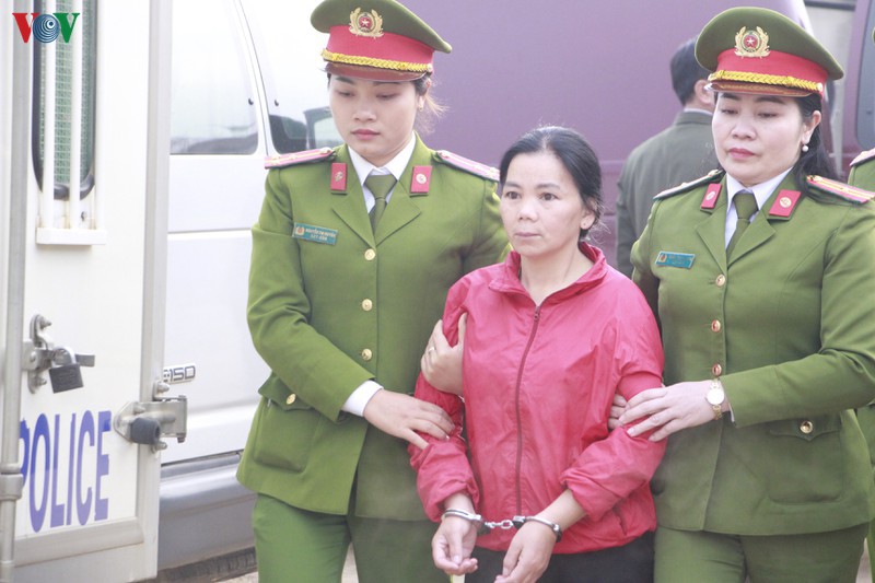 ngày đầu phiên tòa xét xử 9 bị cáo trong vụ án sát hại nữ sinh giao gà hình 5 ngay dau phien toa xet xu 9 bi cao trong vu an sat hai nu sinh giao ga hinh 5