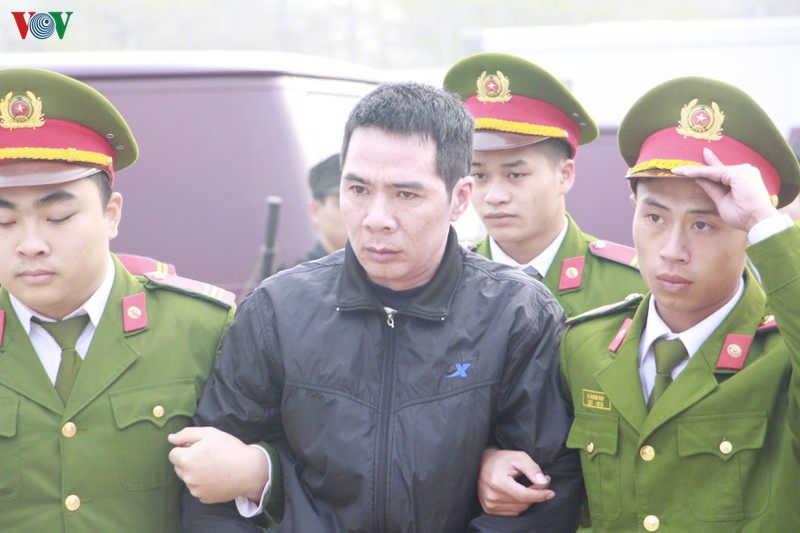ngày đầu phiên tòa xét xử 9 bị cáo trong vụ án sát hại nữ sinh giao gà hình 10 ngay dau phien toa xet xu 9 bi cao trong vu an sat hai nu sinh giao ga hinh 10