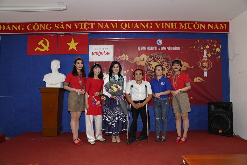 vietjet mang tet yeu thuong toi hoi thanh nien khuyet tat tp.hcm hinh 5