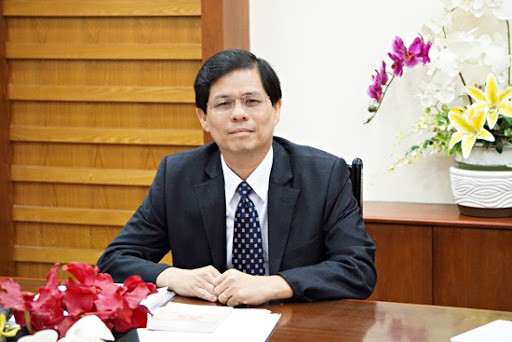 chan dung tan chu tich ubnd tinh khanh hoa nguyen tan tuan hinh 3