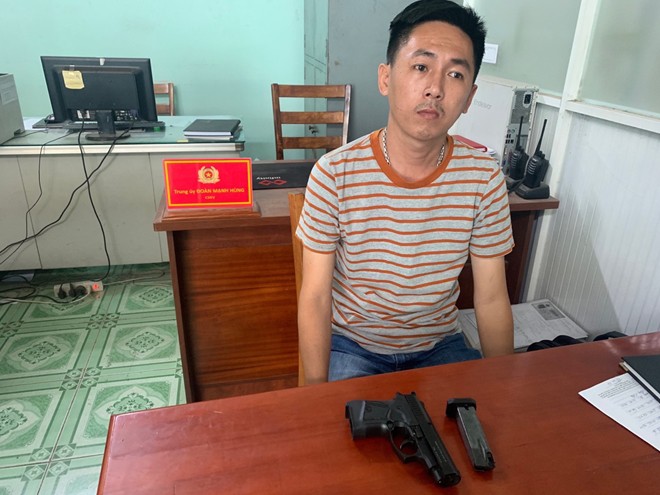 bao ke vay tien ban 16 phat sung dan mat chu no va con no hinh 1