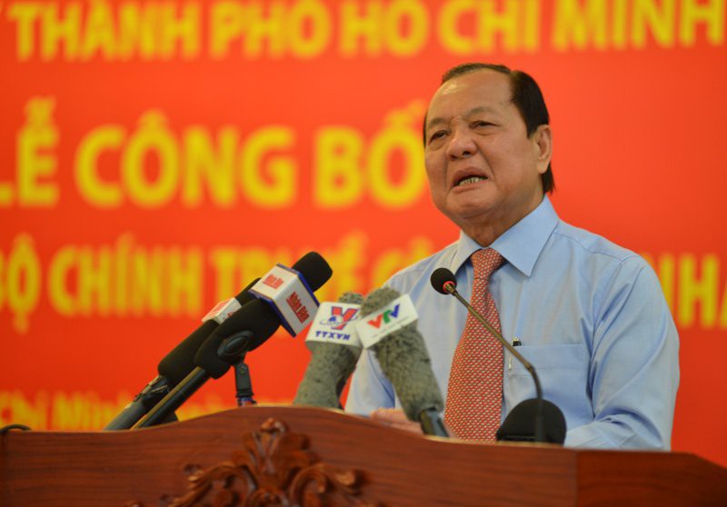 ong le thanh hai bi cach chuc nguyen bi thu thanh uy tp.hcm  hinh 2