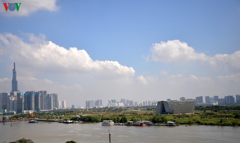 bo chinh tri ky luat ong le thanh hai, le hoang quan hinh 1