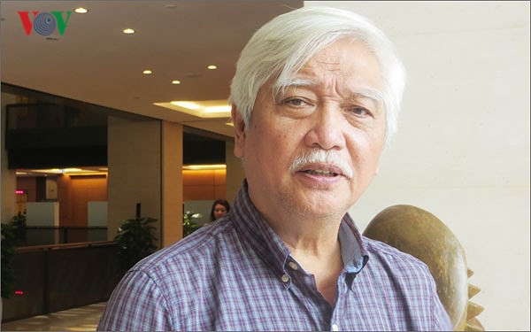 "khi bo chinh tri keu goi ca nuoc chong dich" hinh 1
