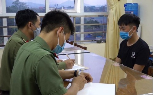 yen bai: 5 doi tuong tung tin sai ve dich covid-19, xu phat 55 trieu dong hinh 1