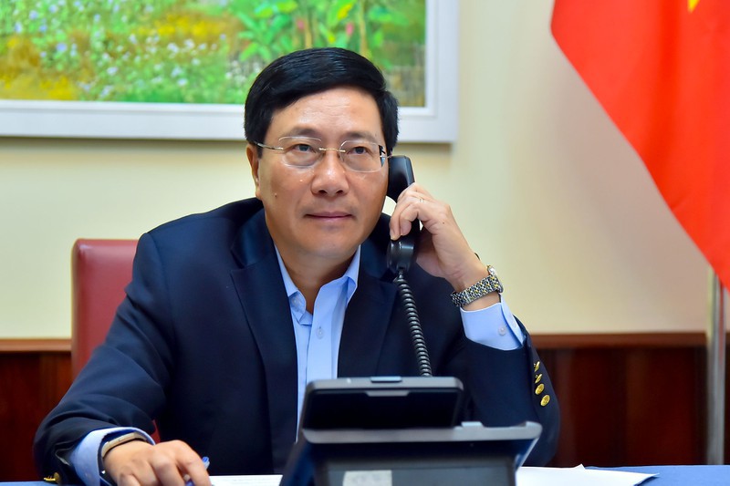 pho thu tuong, bo truong ngoai giao pham binh minh dien dam voi  nguoi dong cap nhat ban  hinh 1