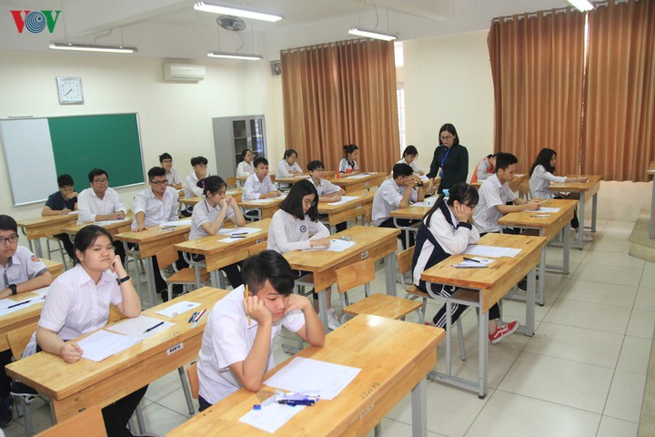 ky thi vao lop 10 thpt cua ha noi: co kien nghi bo mon thi thu 4  hinh 1