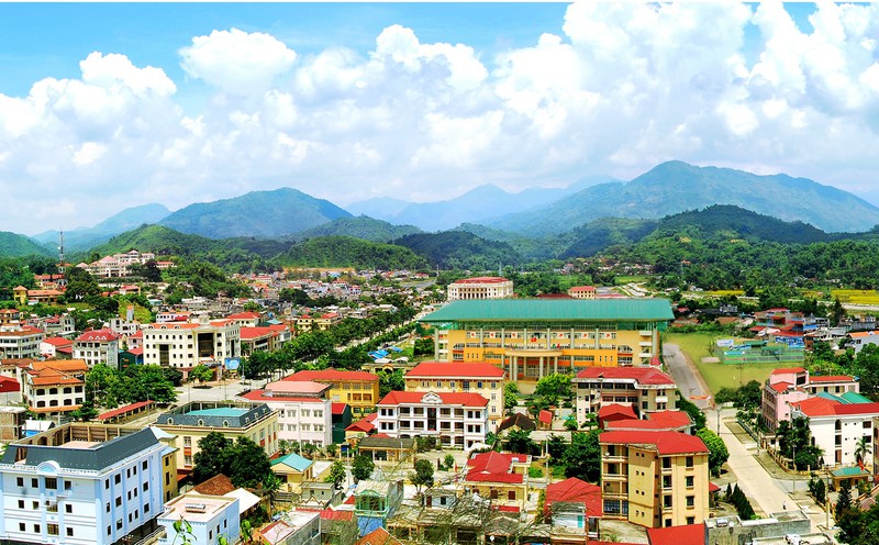 bac kan nhan huan chuong lao dong hang nhat dung dip ky niem 120 nam thanh lap hinh 1