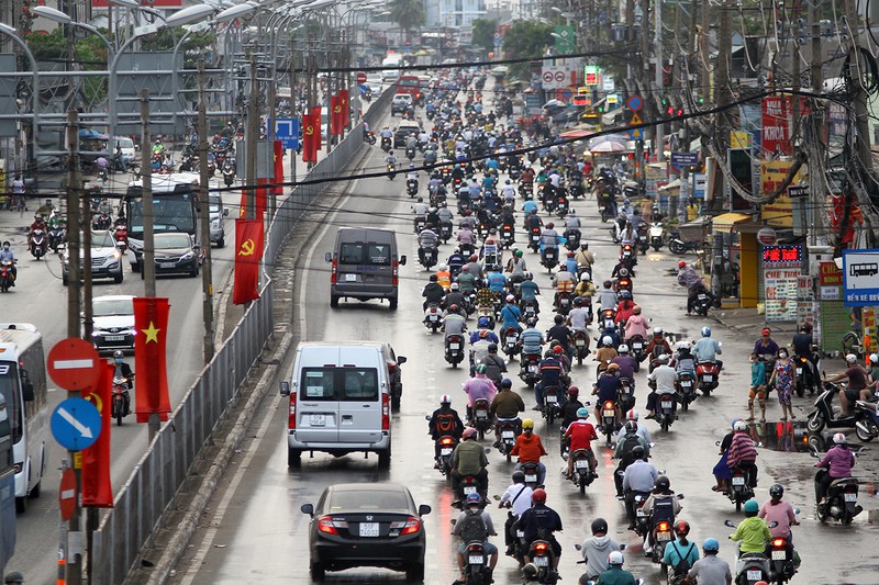 tphcm kien nghi keo dai cach ly xa hoi den ngay 30/4 hinh 1