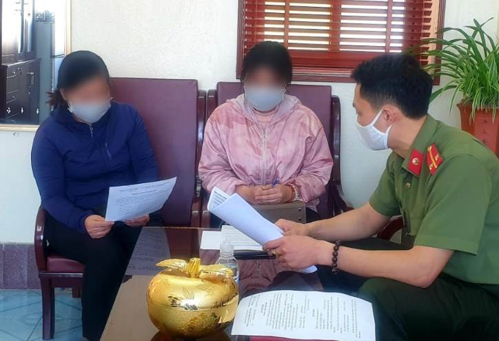 xu phat 10 trieu dong chu tai khoan facebook rao ban "the chong virus" hinh 1