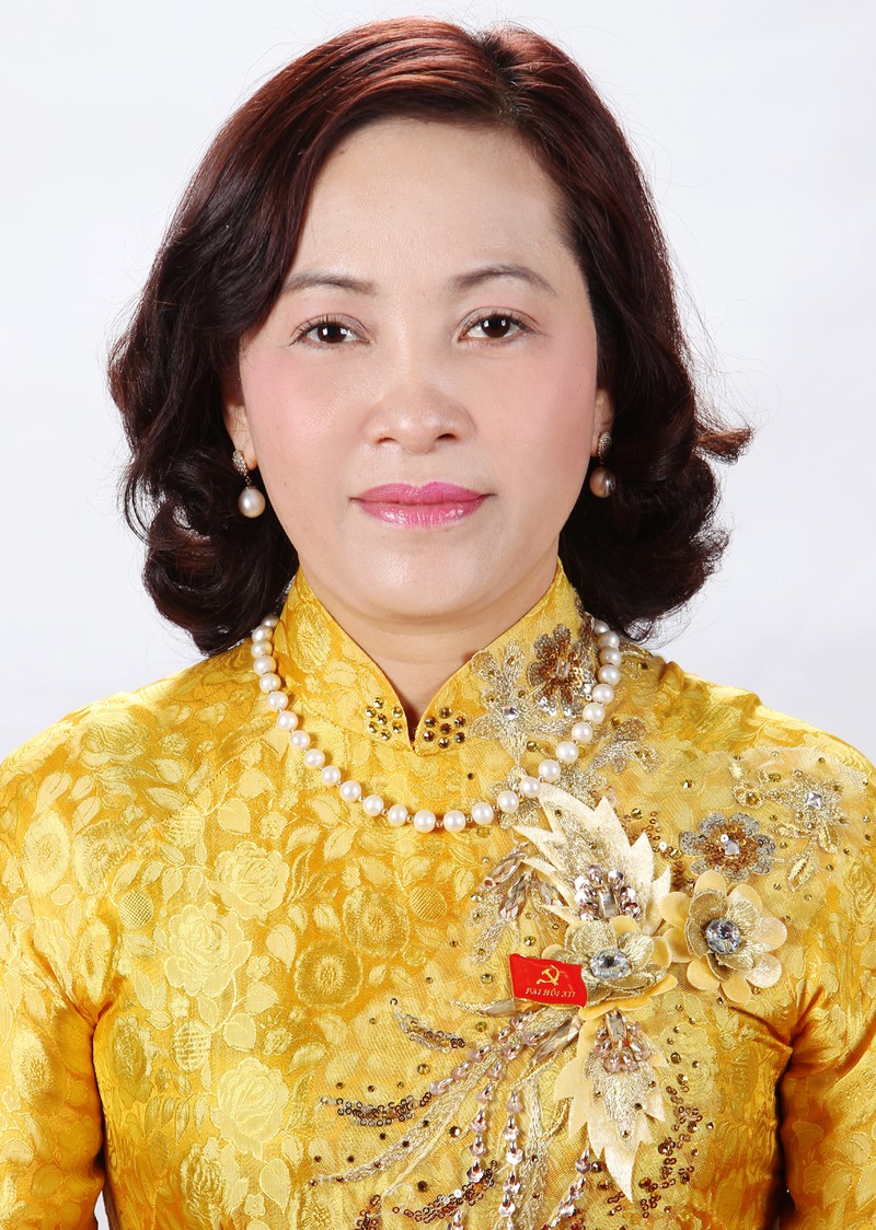 chan dung tan pho truong ban to chuc t.u nguyen thi thanh hinh 2